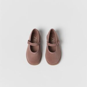 NWOT Zara velvet ballet flats